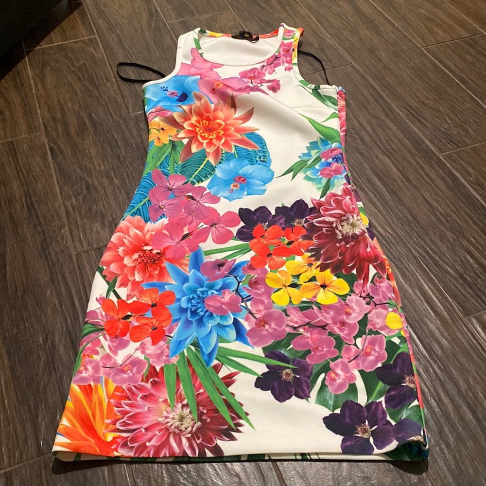 Laundry by Shelli Segal floral tropical Racerback dress
